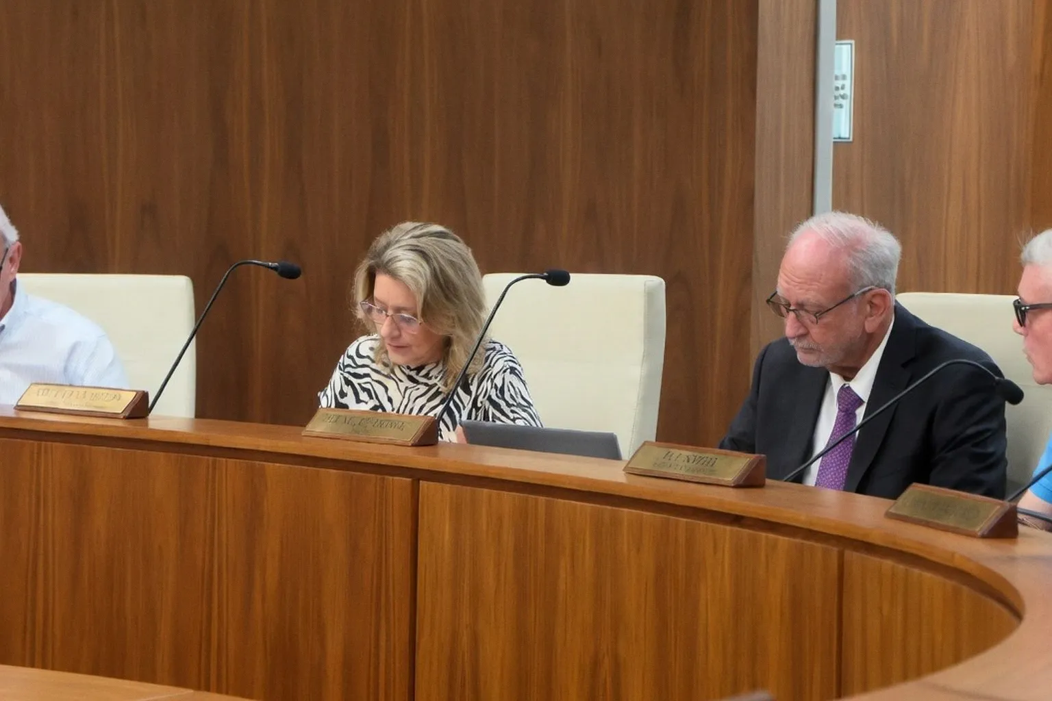 Ridgeland Officials Vote to Resume Water Fluoridation Amid Public Pushback